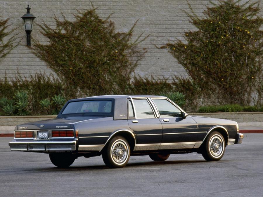  Chevrolet Caprice Brougham LS 1988 года  (фото 6 из 8)